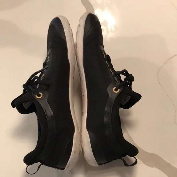 Tolos Archetype Barefoot Sneakers - Picture 6 of 7